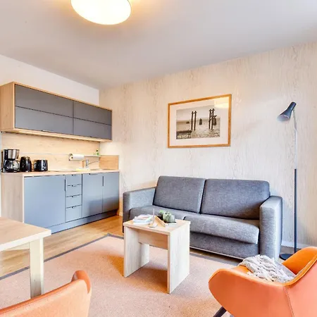 Daire Wachtelkoenig 06 Im Wreecher Idyll Ruegen By Ruyastay