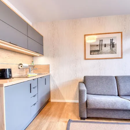 Wachtelkoenig 06 Im Wreecher Idyll Ruegen By Ruyastay Daire *