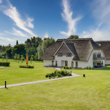 Daire Wachtelkoenig 06 Im Wreecher Idyll Ruegen By Ruyastay *